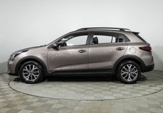 Подержанный автомобиль Kia Rio Hatchback 2021 года (8 фото)