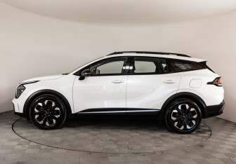 Подержанный автомобиль Kia Sportage 2023 года (8 фото)