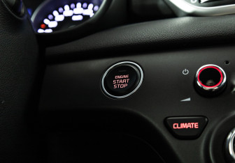 Подержанный автомобиль Kia Sportage 2022 года (18 фото)