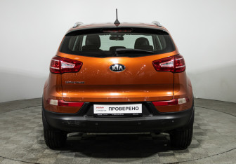 Подержанный автомобиль Kia Sportage 2013 года (6 фото)