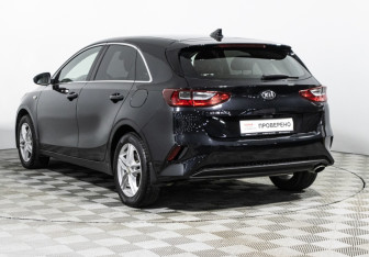 Подержанный автомобиль Kia Ceed Hatchback 2018 года (7 фото)