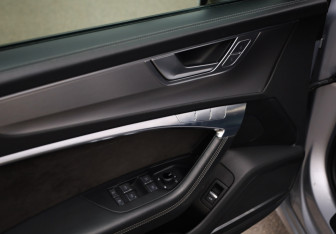 Подержанный автомобиль Audi A6 Sedan 2019 года (23 фото)