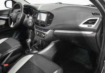 Подержанный автомобиль LADA (ВАЗ) Vesta Wagon 2019 года (12 фото)