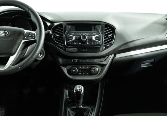 Подержанный автомобиль LADA (ВАЗ) Vesta Sedan 2019 года (14 фото)