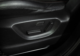 Подержанный автомобиль Mazda CX-5 2012 года (18 фото)