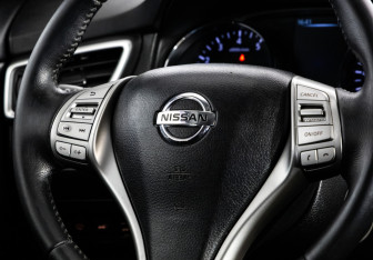 Подержанный автомобиль Nissan X-Trail 2016 года (11 фото)