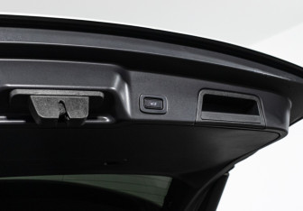 Подержанный автомобиль Land Rover Range Rover Evoque 2019 года (16 фото)