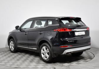 Подержанный автомобиль Geely Atlas Pro 2022 года (7 фото)