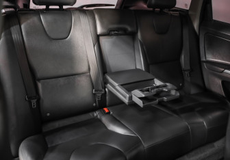 Подержанный автомобиль Volvo XC60 2016 года (23 фото)