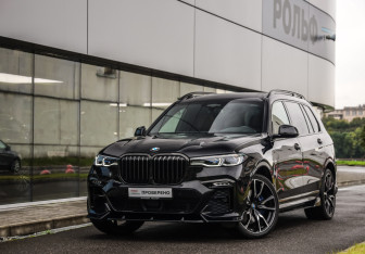 Подержанный автомобиль BMW X7 2020 года (1 фото)