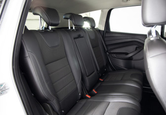 Подержанный автомобиль Ford Kuga 2014 года (12 фото)