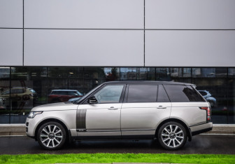 Подержанный автомобиль Land Rover Range Rover 2016 года (9 фото)