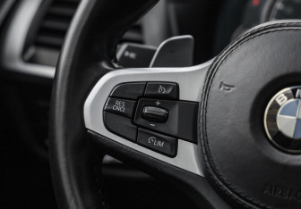 Подержанный автомобиль BMW X3 2019 года (16 фото)