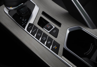 Подержанный автомобиль Belgee X50 2024 года (15 фото)