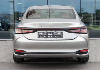 Новый Lexus ES 2025 (6 фото)