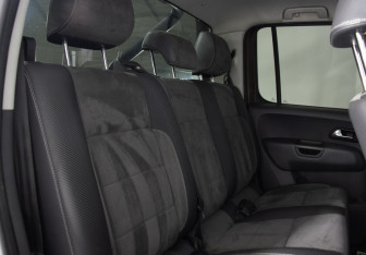 Подержанный автомобиль Volkswagen Amarok 2013 года (18 фото)