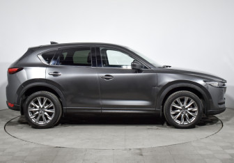 Подержанный автомобиль Mazda CX-5 2021 года (4 фото)