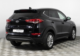 Подержанный автомобиль Hyundai Tucson 2017 года (5 фото)