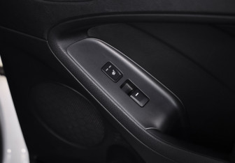 Подержанный автомобиль Kia Cerato Sedan 2015 года (24 фото)
