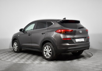 Подержанный автомобиль Hyundai Tucson 2018 года (7 фото)