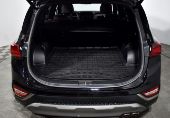 Подержанный автомобиль Hyundai Santa Fe 2019 года (28 фото)
