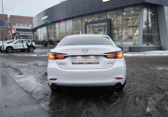 Подержанный автомобиль Mazda 6 Sedan 2021 года (5 фото)