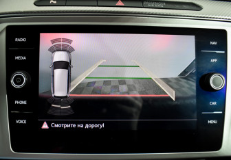 Подержанный автомобиль Volkswagen Passat Wagon 2017 года (16 фото)