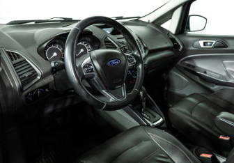Подержанный автомобиль Ford EcoSport 2014 года (11 фото)