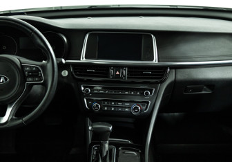 Подержанный автомобиль Kia Optima Sedan 2018 года (14 фото)
