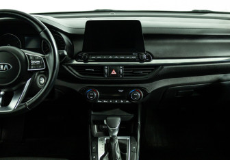 Подержанный автомобиль Kia Cerato Sedan 2020 года (14 фото)
