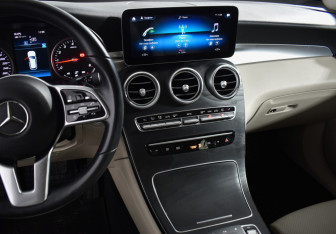 Подержанный автомобиль Mercedes-Benz GLC Coupe 2020 года (15 фото)