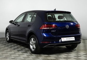 Подержанный автомобиль Volkswagen Golf Hatchback 2018 года (7 фото)