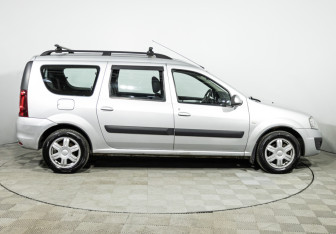 Подержанный автомобиль LADA (ВАЗ) Largus Wagon 2014 года (4 фото)