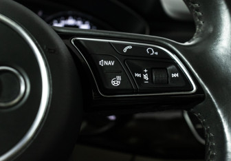 Подержанный автомобиль Audi A4 Sedan 2016 года (21 фото)