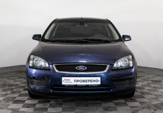 Подержанный автомобиль Ford Focus Hatchback 2006 года (2 фото)