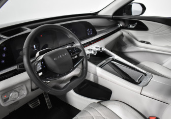 Подержанный автомобиль Exeed RX 2023 года (9 фото)