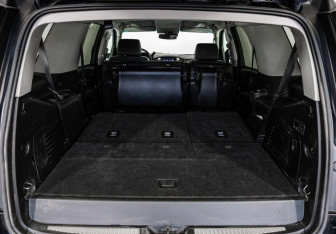 Подержанный автомобиль Chevrolet Tahoe 2017 года (31 фото)