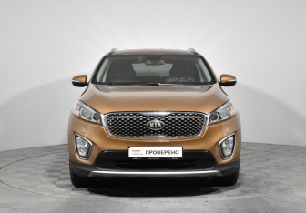 Подержанный автомобиль Kia Sorento 2016 года (2 фото)