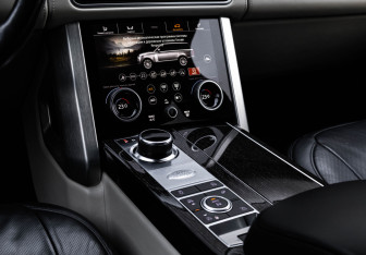 Подержанный автомобиль Land Rover Range Rover 2019 года (10 фото)
