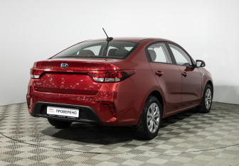 Подержанный автомобиль Kia Rio Sedan 2018 года (5 фото)