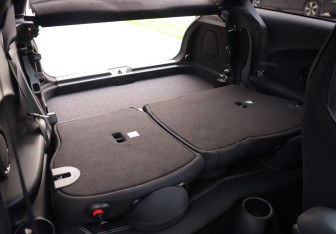 Подержанный автомобиль MINI Hatch 2020 года (29 фото)