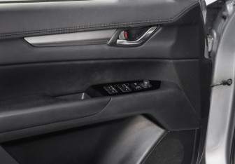 Подержанный автомобиль Mazda CX-5 2018 года (20 фото)