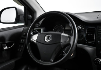 Подержанный автомобиль SsangYong Actyon 2013 года (15 фото)