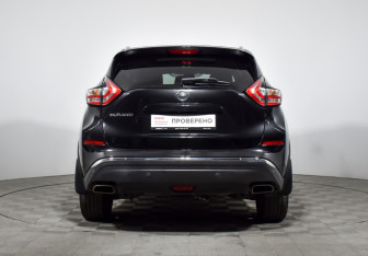 Подержанный автомобиль Nissan Murano Suv 2016 года (6 фото)
