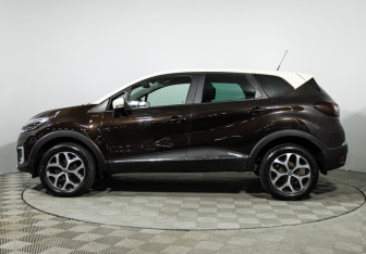 Подержанный автомобиль Renault Kaptur 2017 года (8 фото)