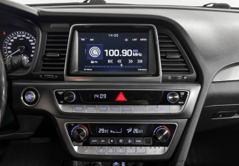 Подержанный автомобиль Hyundai Sonata 2018 года (16 фото)