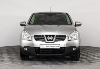 Подержанный автомобиль Nissan Qashqai 2007 года (2 фото)