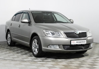 Подержанный автомобиль Skoda Octavia Liftback 2010 года (3 фото)
