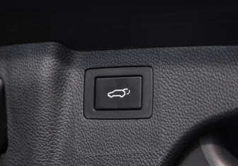 Подержанный автомобиль Hyundai Santa Fe 2017 года (35 фото)