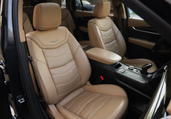 Подержанный автомобиль Cadillac XT6 2020 года (27 фото)